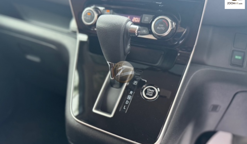 
								2023 Nissan Serena 2.0 (A) S-HYBRID PREMIUM HIGHWAY STAR full									