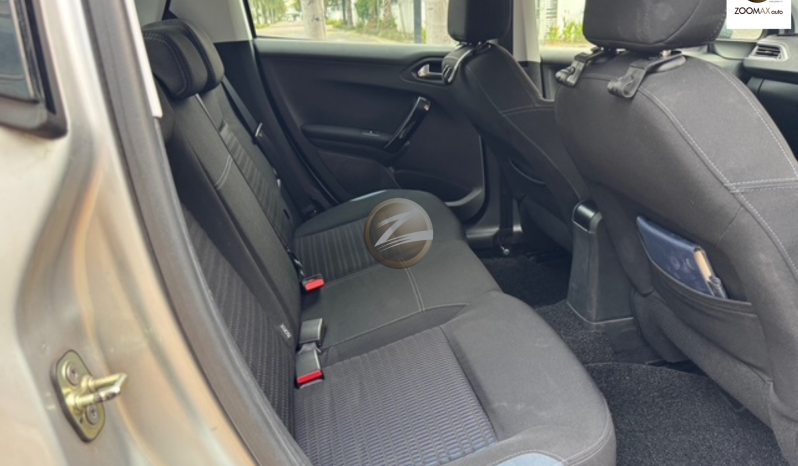 
								2014 Peugeot 208 1.6 (A) VTi full									