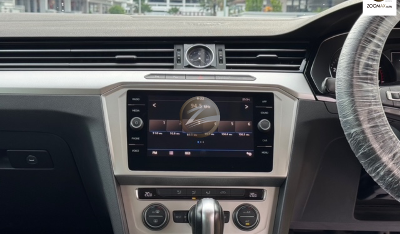 
								2018 Volkswagen Passat 1.8 (A) TSI. full									